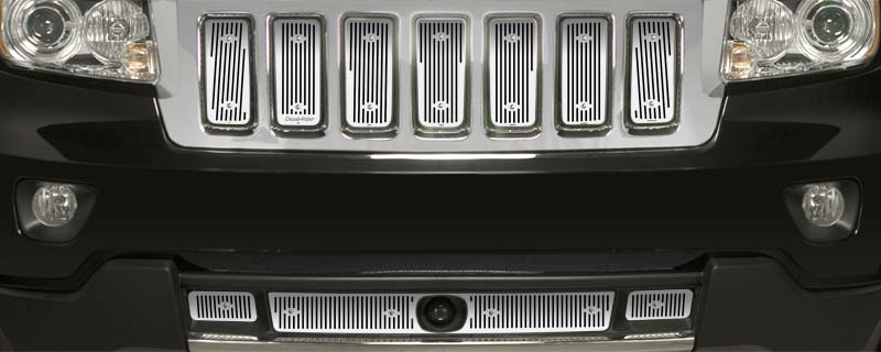 2011-2013 Jeep Grand Cherokee Overland, With Adaptive Cruise Control Sensor, Without Tow Hooks, Bumper Screen Included